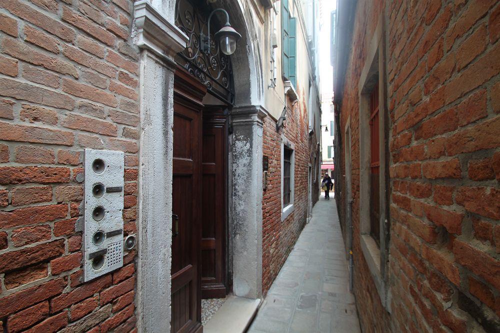 Palazzo Guardi Ξενοδοχείο Βενετία Εξωτερικό φωτογραφία